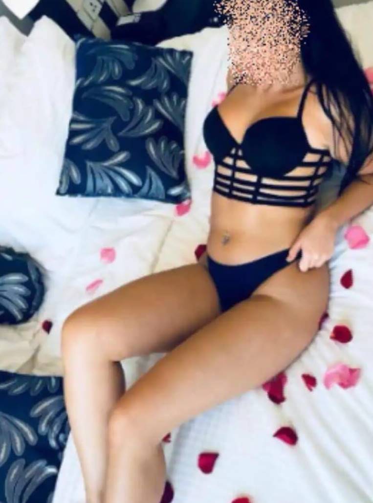 Ateşli Beylikdüzü Sınırsız İstanbul Escort Kadını